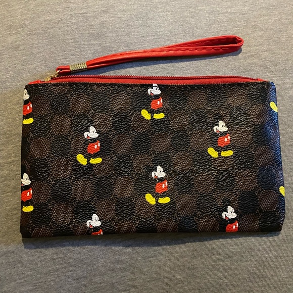 🆕 Mickey clutch/wristlet/makeup bag - brown & red in color - Picture 3 of 7